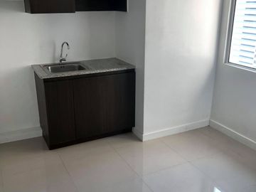 victoria towers 2bedrooms rent to own timog QC