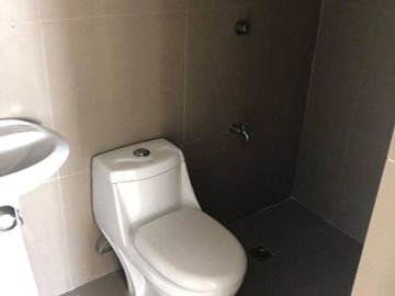 victoria towers 2bedrooms rent to own timog QC