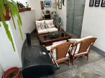 DEPARTAMENTO EN VENTA EN SAN ISIDRO PRIMER PISO CON TERRAZA