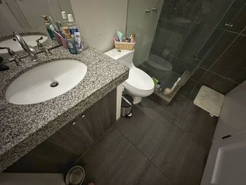 DEPARTAMENTO EN VENTA EN SAN ISIDRO PRIMER PISO CON TERRAZA