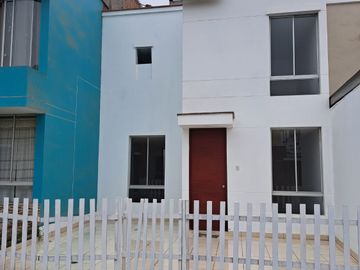 HERMOSA CASA EN VENTA - VILLA CLUB 2