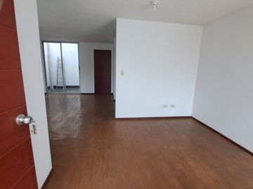 HERMOSA CASA EN VENTA - VILLA CLUB 2