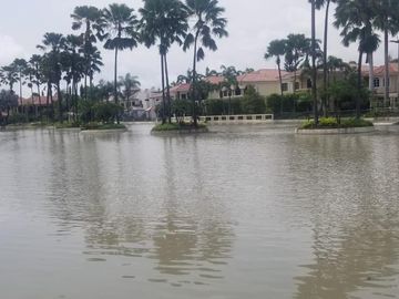 Samborondon Vista Al Lago Vendo Casa de 4 Dorm.