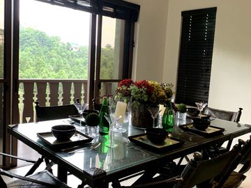 GRAND QUARTIER - READY FOR OCCUPANCY STUDIO WITH BALCONY AT CROSSWIDS TAGAYTAY (4F-B)
