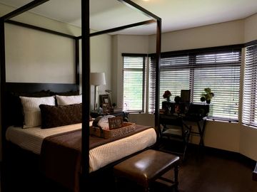 GRAND QUARTIER - READY FOR OCCUPANCY STUDIO WITH BALCONY AT CROSSWIDS TAGAYTAY (4F-B)