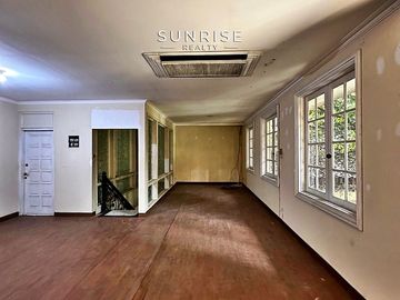Rumah Lama Dijual Dekat Jl Cendana & Suwiryo Menteng Jakpus