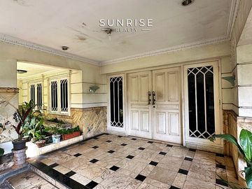 Rumah Lama Dijual Dekat Jl Cendana & Suwiryo Menteng Jakpus