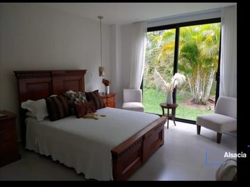 SE RENTA CASA CAMPESTRE EN CERRITOS