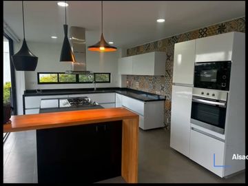 SE RENTA CASA CAMPESTRE EN CERRITOS
