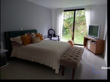 SE RENTA CASA CAMPESTRE EN CERRITOS