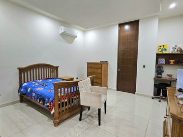 CASA VENTA Privada Alcazar del Country Sección Castilla, Los Mochis 4 Recs, Alberca, Terraza