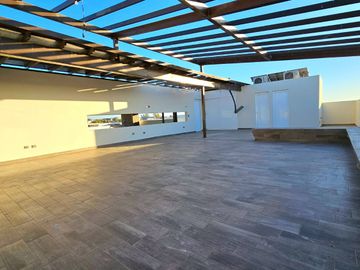 CASA VENTA Privada Alcazar del Country Sección Castilla, Los Mochis 4 Recs, Alberca, Terraza