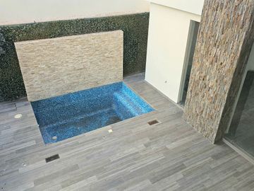 CASA VENTA Privada Alcazar del Country Sección Castilla, Los Mochis 4 Recs, Alberca, Terraza