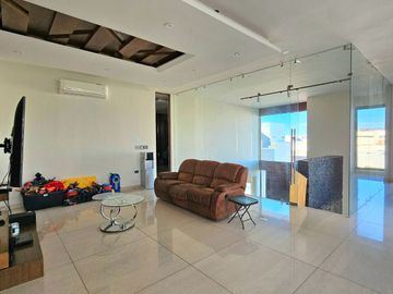 CASA VENTA Privada Alcazar del Country Sección Castilla, Los Mochis 4 Recs, Alberca, Terraza