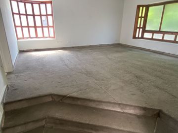 Se vende espectacular casa en Prados del Norte 🤩