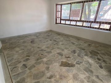 Se vende espectacular casa en Prados del Norte 🤩