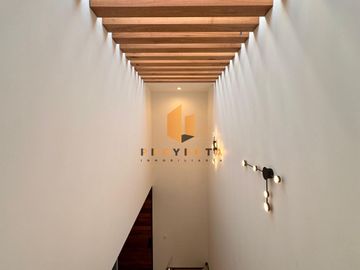 CASA EN VENTA EN PRADERAS ALTOZANO