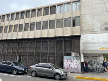 VENTA DE LOCAL Y/O AGENCIA BANCARIA DE 1 PISO CON MEZANINE UBICADO EN EL CALLAO, CON ACCESO DIRECTO