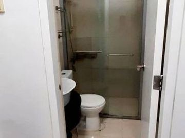 Studio Type Condo Unit for Sale in Stamford Executive Residence Mckinley Hill, BGC Taguig City