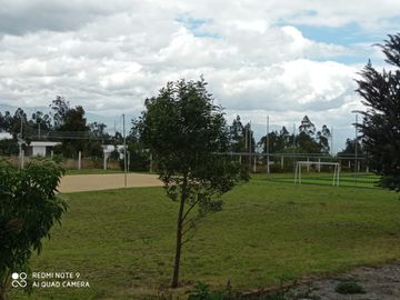 Venta de terreno 1.024M2 sector Malchingui, urbanización privada, 9 9 9 0 1 0 2 3 2