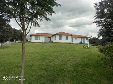 Venta de terreno 1.024M2 sector Malchingui, urbanización privada, 9 9 9 0 1 0 2 3 2