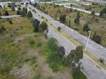 Venta de terreno 1.024M2 sector Malchingui, urbanización privada, 9 9 9 0 1 0 2 3 2