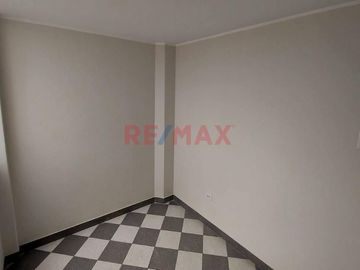 BAJO DE PRECIO INSUPERABLE, VENTA DE DEPARTAMENTO, URB SANTA PATRICIA, LA MOLINA.