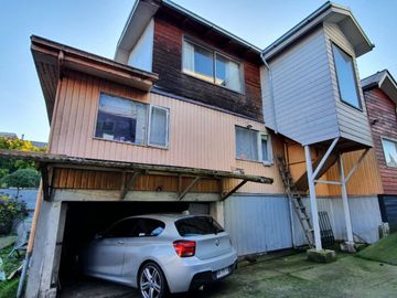 CASA COMERCIAL, CALLE BUIN, PUERTO MONTT