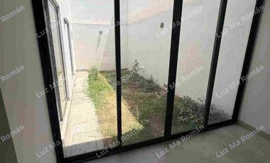 CASA EN VENTA FRACC CENNET FRENTE A LA ARENA POTOSI SAN LUIS POTOSI