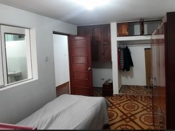 A 1131 dolares el mt2.  VENDO DPTO  *SURCO*   220 MTS2 - PRIMER PISO - VENDO POR EMERGENCIA. MEJOR IMPOSIBLE