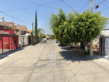 GRAN OPORTUNIDAD CASA EN “LOMAS DEL PARAISO, GUADALAJARA JALISCO.”