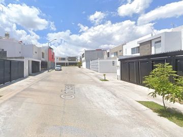 CASA EN VILLA MAGNA, SAN LUIS POTOSI
