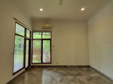 For Rent Big House, with Garden & Pool, No Flood, location Kemang Jakarta Selatan