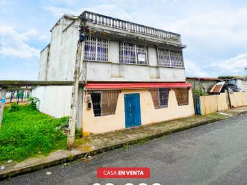 En venta: amplia casa de 2 pisos en El Bosque, Machala