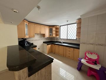 VENTA DE EDIFICIO RENTERO EN KENNEDY NUEVA