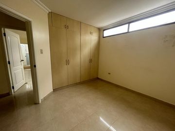 VENTA DE EDIFICIO RENTERO EN KENNEDY NUEVA