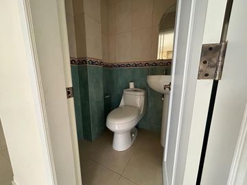 VENTA DE EDIFICIO RENTERO EN KENNEDY NUEVA