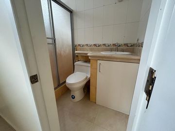 VENTA DE EDIFICIO RENTERO EN KENNEDY NUEVA