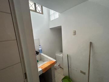 VENTA DE EDIFICIO RENTERO EN KENNEDY NUEVA