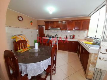 Hermosa Casa, Super Centrica A La Venta