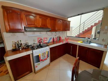 Hermosa Casa, Super Centrica A La Venta