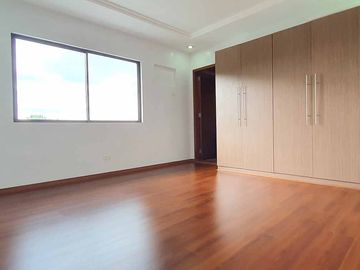 2 Storey House and Lot for sale in Filinvest 2 Batasan Hills near Commonwealth Quezon City  Near Filinvest 1, UP Diliman, Diliman Doctors, Ever Gotesc