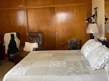 EN VENTA PROPIEDAD PARA REMODELAR O SUBDIVIDIR ZONA NORTE EN CUERNAVACA, MORELOS.