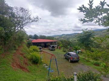 Venta Finca Tocotá, cerca al crucero de Tocotá Valle