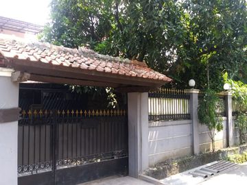 Dijual Rumah Minimalis Modern di Jl. H. Muhi, Pondok Pinang, Jaksel