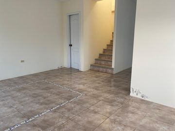 HERMOSA CASA EN VENTA  EN CRUCITA LA BELLA