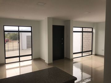 HERMOSA CASA EN LA PLAYA, A ESTRENAR. CRUCITA