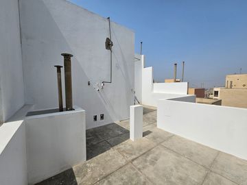 HERMOSA CASA EN VENTA - VILLA CLUB 2