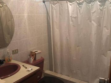 VENTA CASA CON TERRENO SECTOR ALANGASI / USHIMANA