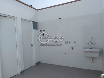 Venta de dúplex en Surco de estreno (no paga alcabala) piso 5, en Chacarilla